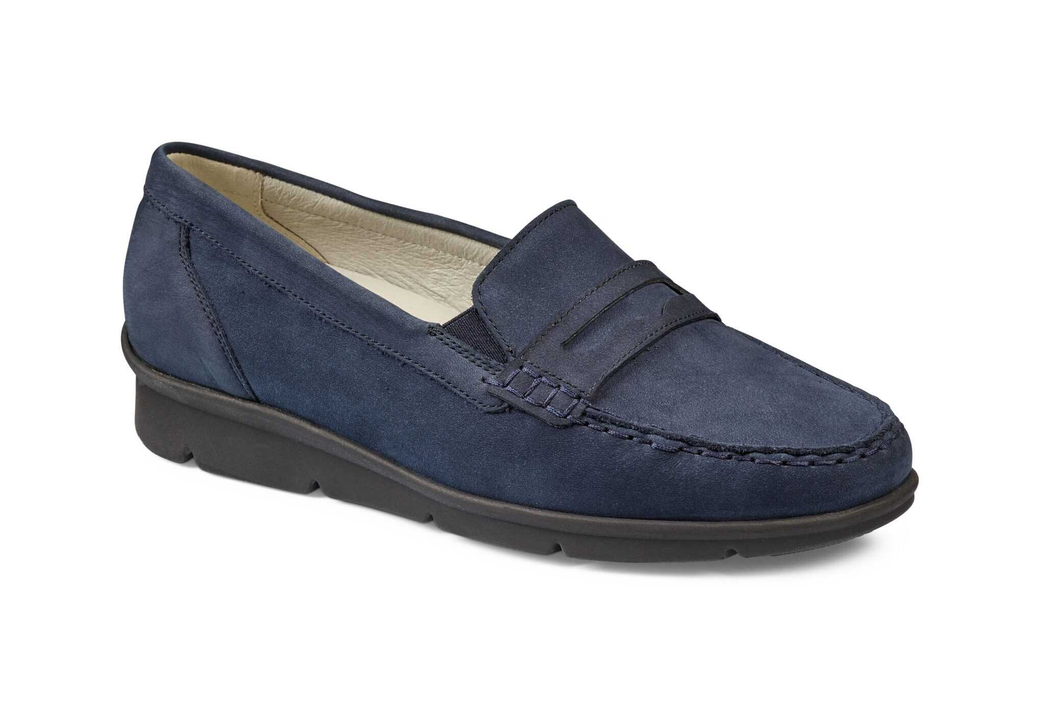 Mörkblå loafers för dam i skinn, bekväma och stilrena.