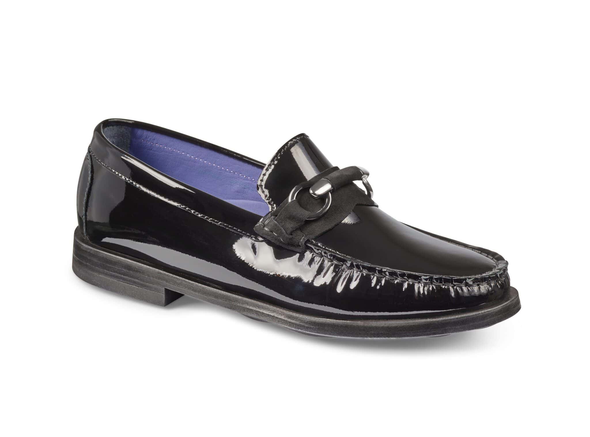 Läderpumps för kvinnor med elegant design och komfort.
