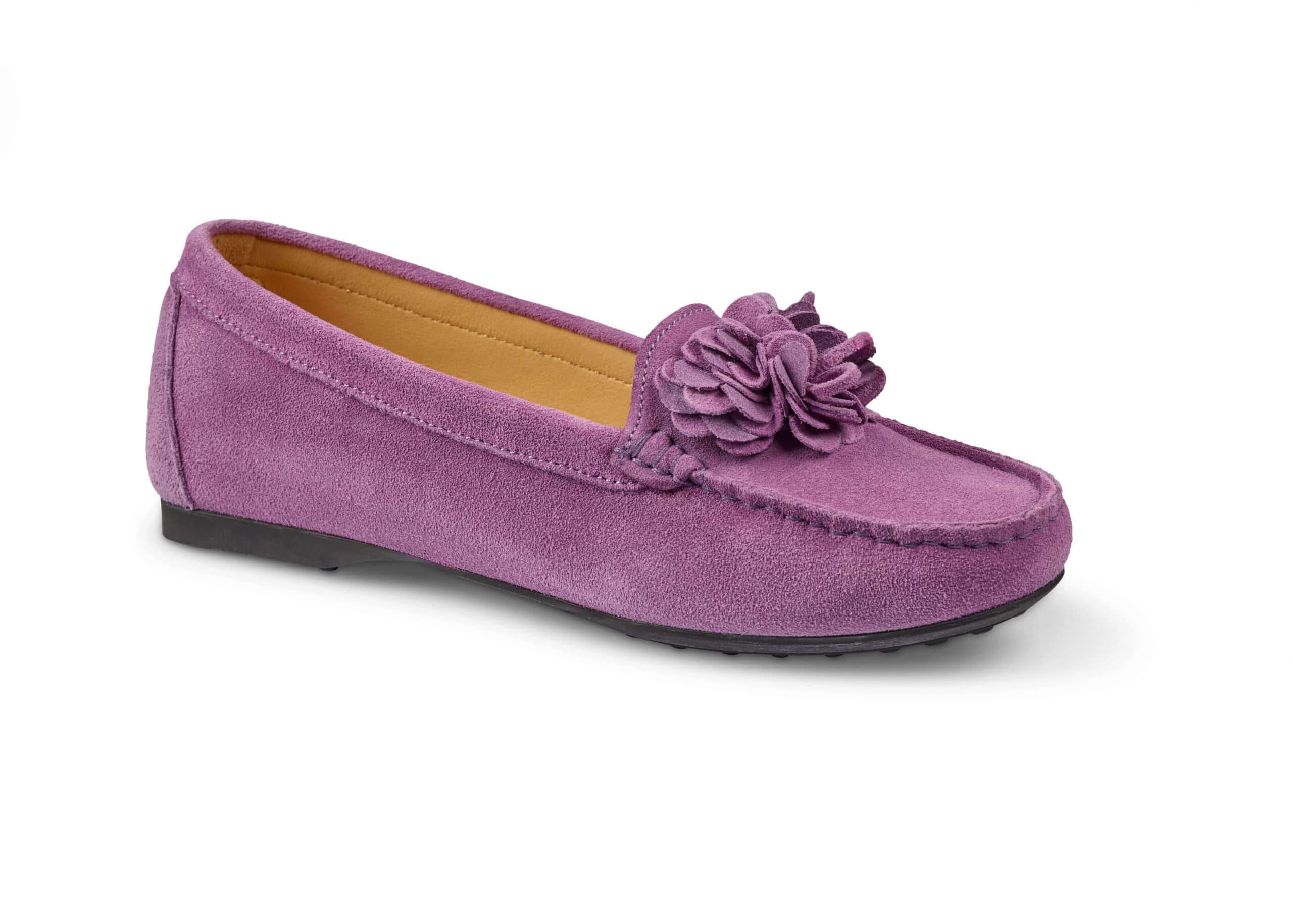 Lila mockasiner med blomma för kvinnor, bekväma och stilrena.