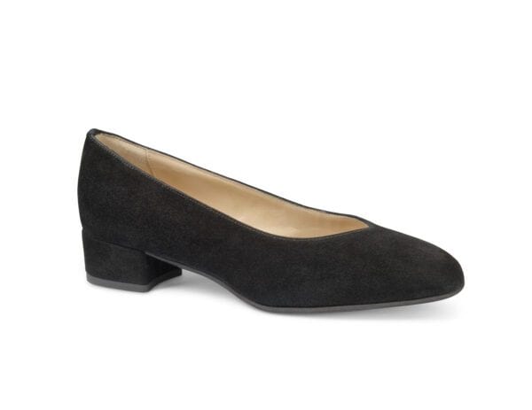 Damklackskor i svart läder för komfort och stil.