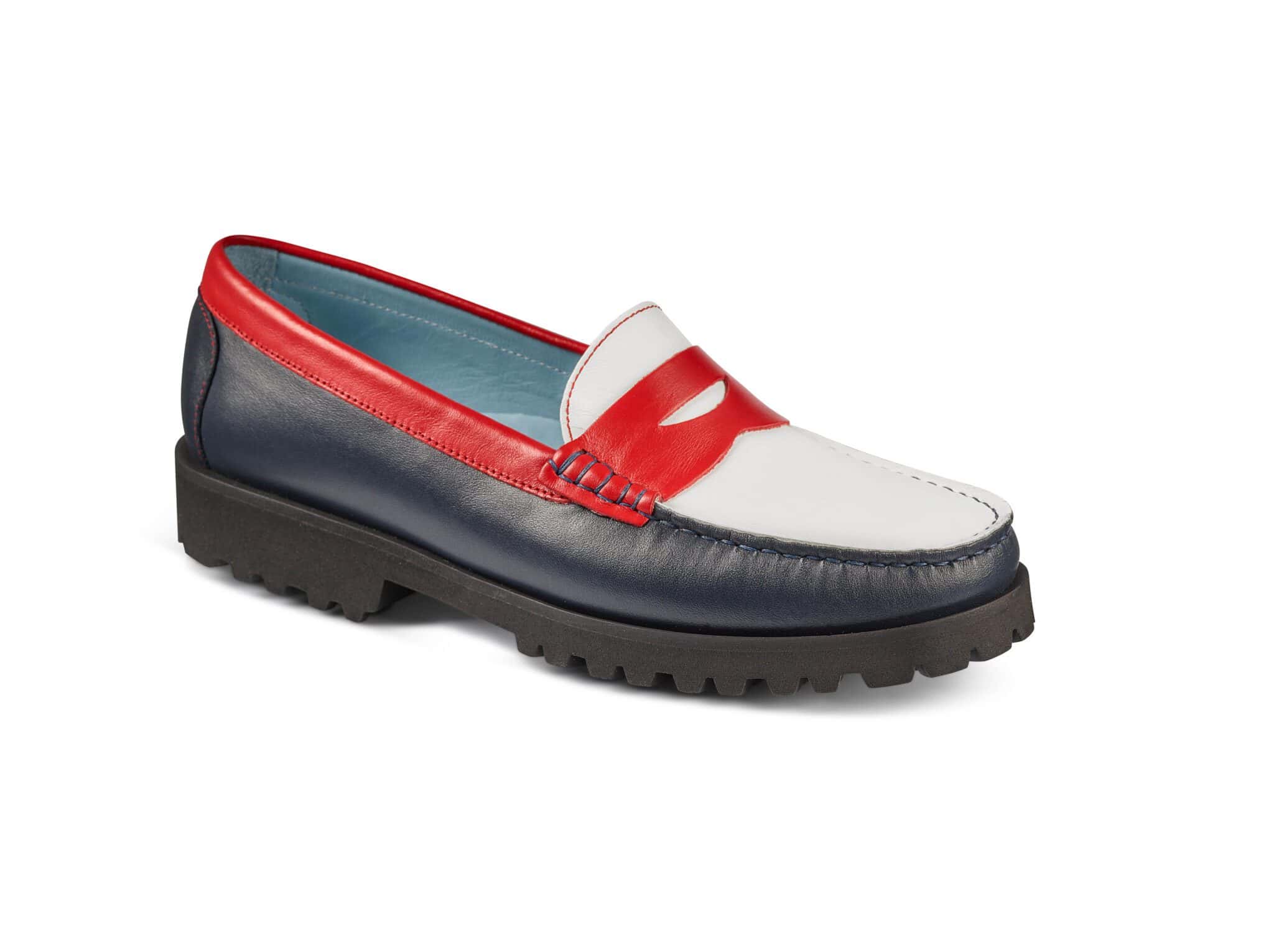 Skinnskor i blå, röd och vit färg med bekväm sula för kvinnor.