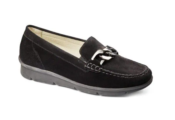 Lågskor för kvinnor i svart mocka med metalldetalj och bekväm sula.