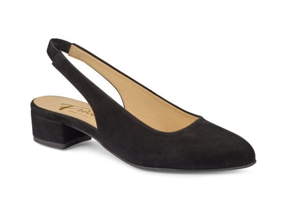 Svart damsko med låg klack och öppen häl, perfekt för vardag och fest.