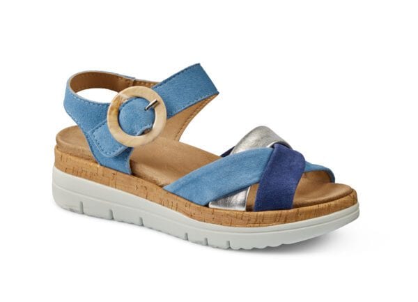 Dam sandal i blått med rund bältespänne och vit sula.
