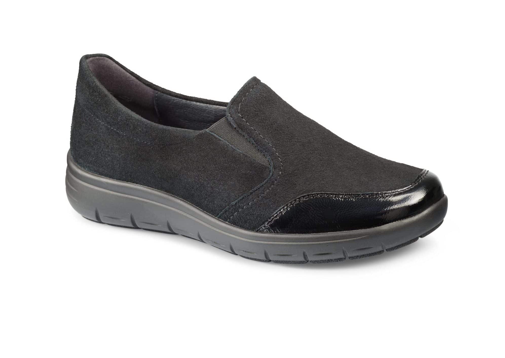 Svart bekväm damssko med gummisula och slät yta.