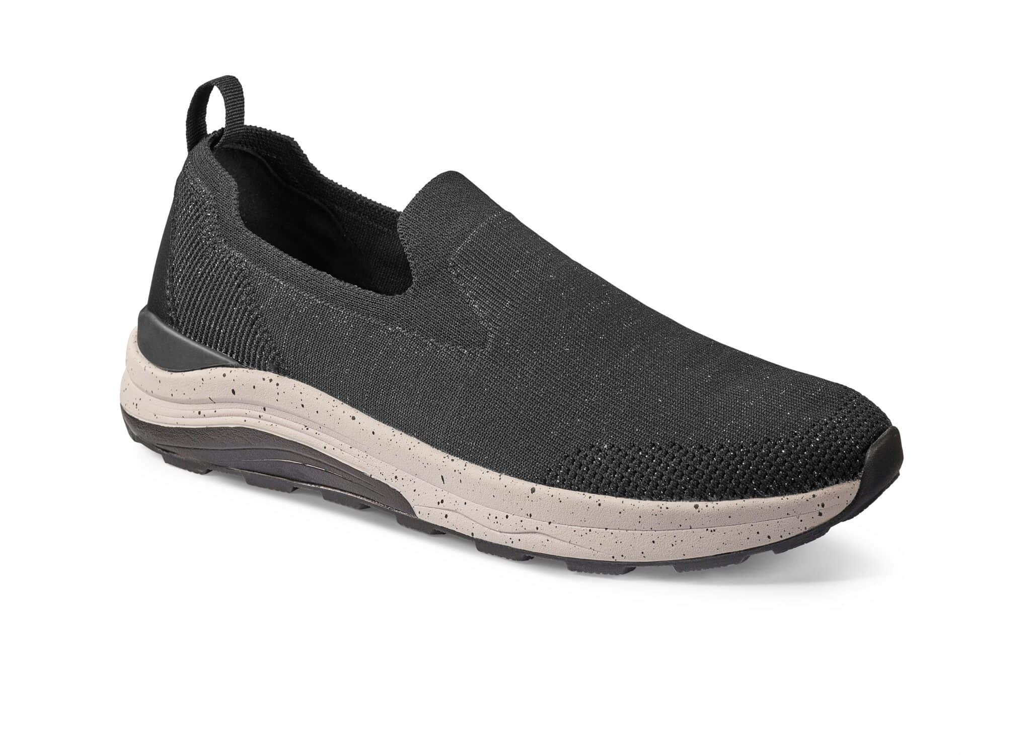 Svart sportskor för män med bekväm passform och lättviktsdesign.