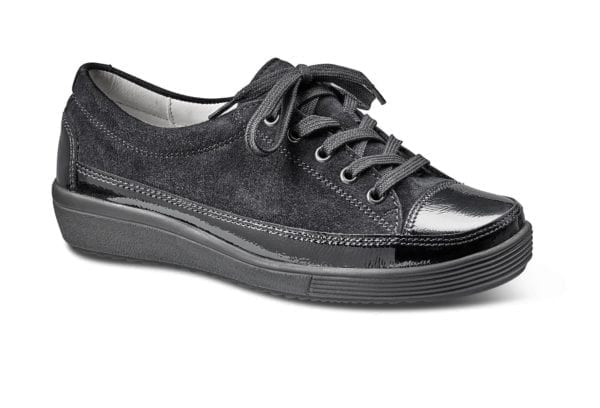 Bekväma svarta skor med slitstarkt material och praktisk design för vardagsbruk.