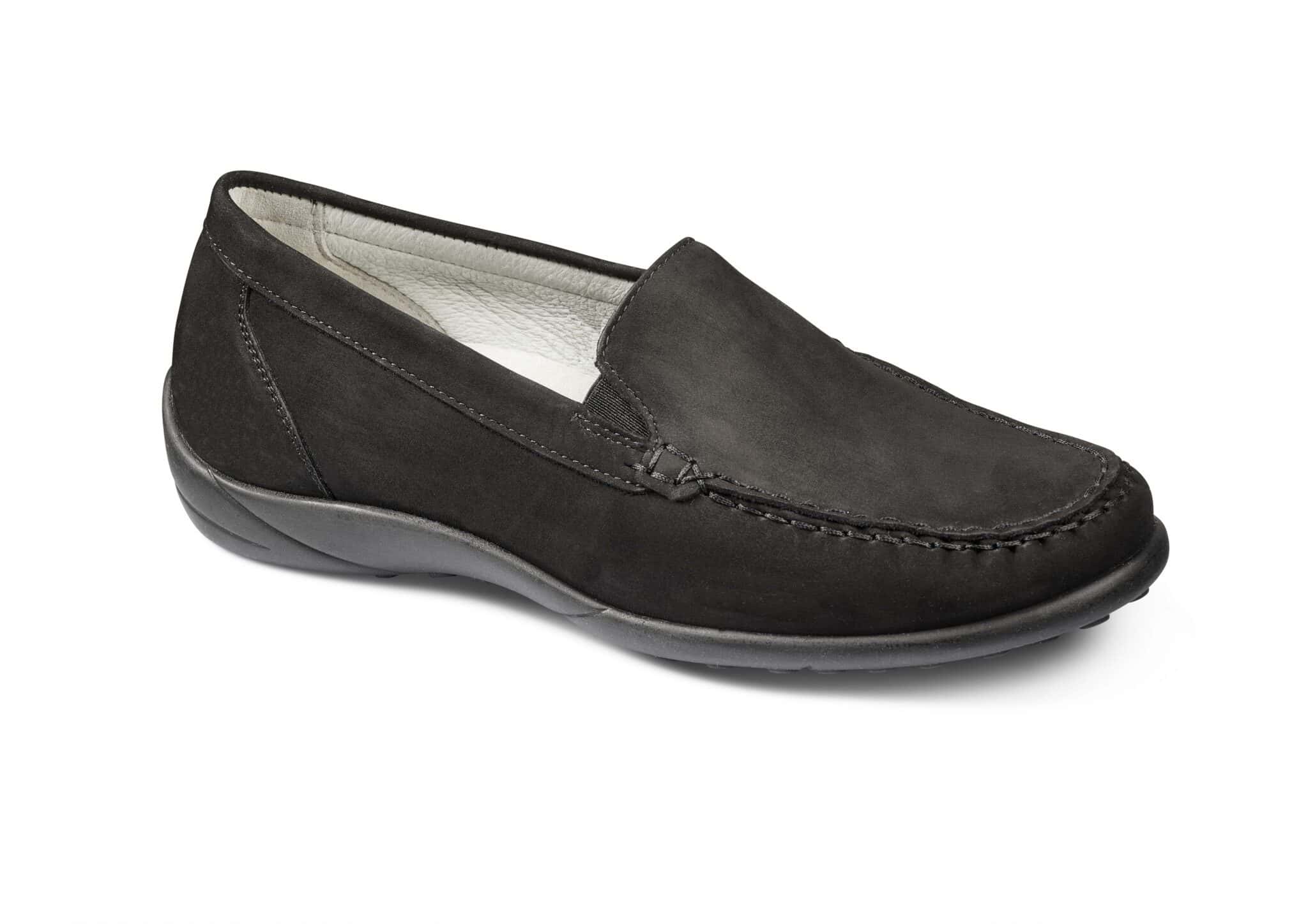 Skinnskor i svart för kvinnor, bekväma och stilrena.