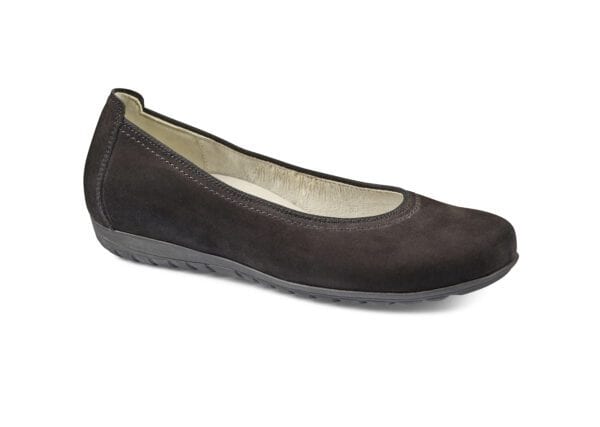 Skinnskor i svart för kvinnor, bekväma och stilrena.