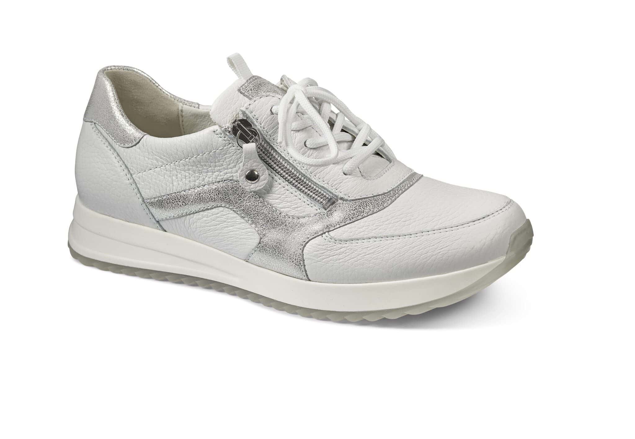 Damskor i skinn med snörning och dragkedja.